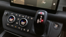 Land Rover Defender 3.0 D250 X-Dynamic HSE 110 5dr Auto Diesel Estate